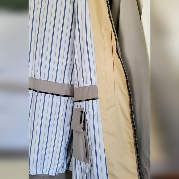 Weatherproof Microfiber Lightweight Jacket - Picture 7 of 11